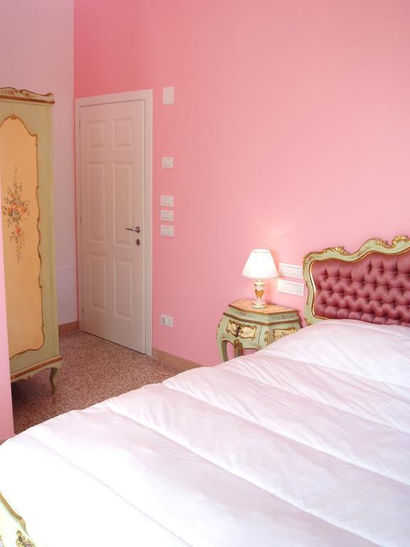 B&B La Porta Rossa Noale Szoba fotó
